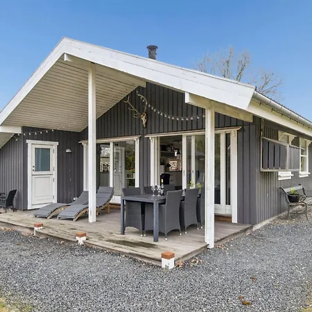 Sida - 1-5km From The Sea By Interhome *